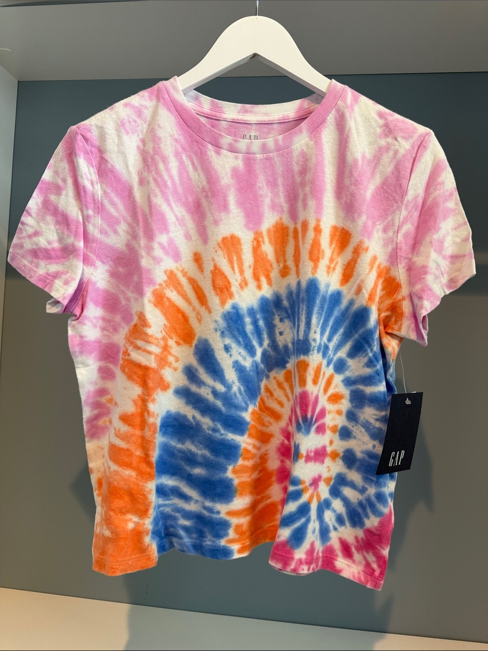 NWT GAP Tie-Dye Short Sleeve Tee. Sz large. Soft! Shrunken style. Brand new!